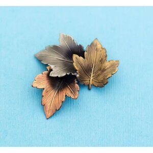 Vintage Tritone Maple Leaves Brooch N20